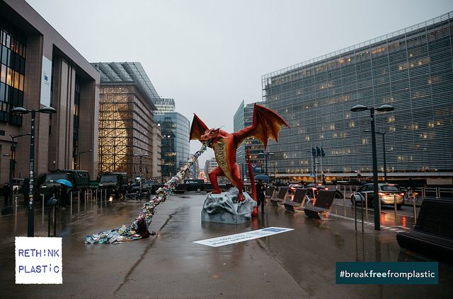 Plastic-spewing dragon in Brussels