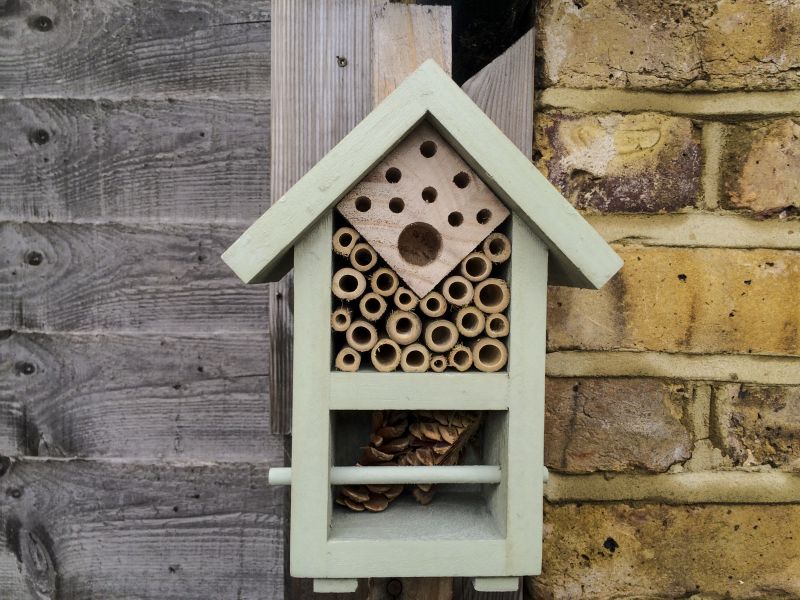 Bee hotel