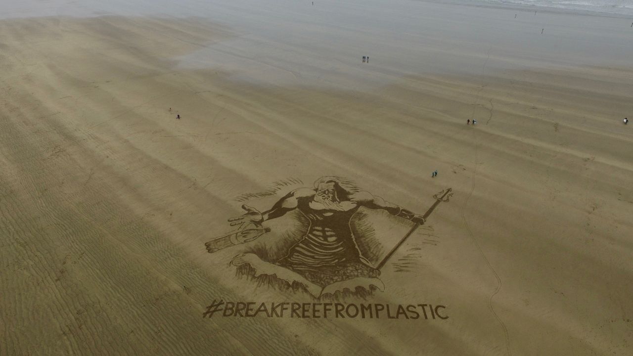 Friends of the Earth unveils colossal Poseidon for Earth Day 2018