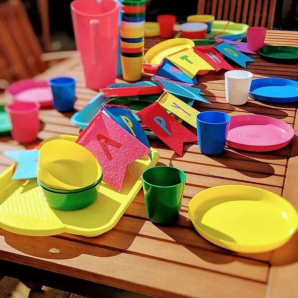 Reusable eco party kit