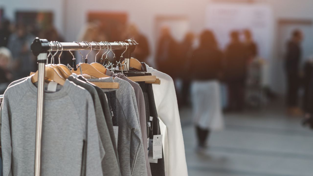 Microfibres: do these clothes contain plastic?