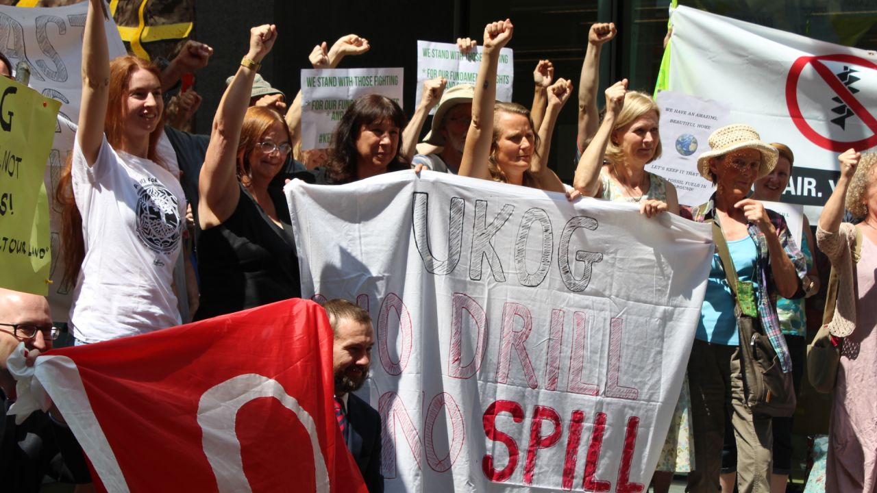 photo of protestors outside the High Court
