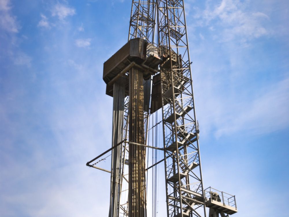 An oil derrick
