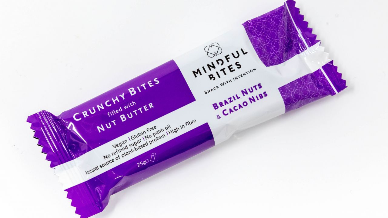 A Mindful Bites energy bar snack that doesn't contain palm oil