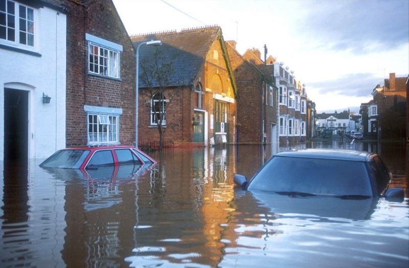 photo of flooding Bewdley, Bridgnorth, Shrewsbury, 2001