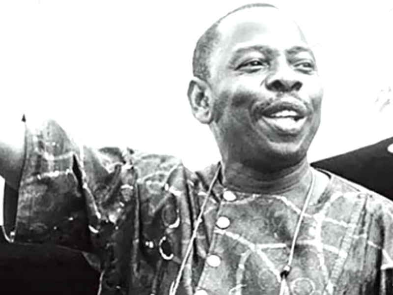 Black and white picture of the late Ken Saro-Wiwa, a leading voice against oil pollution in the Niger Delta.